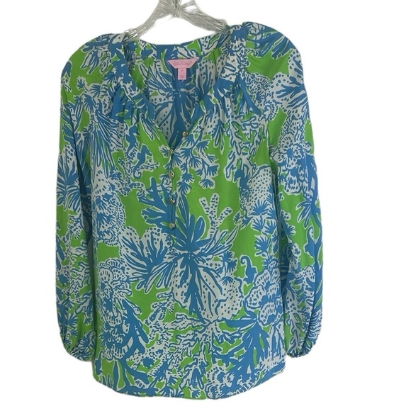 Lilly Pulitzer Elsa Top Biggest Fan Blue Green 100% Silk Seahorse Coral XS READ - Picture 2 of 12